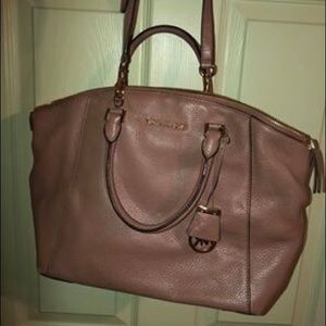 Michael Kors Riley Satchel Shoulder/Handbag